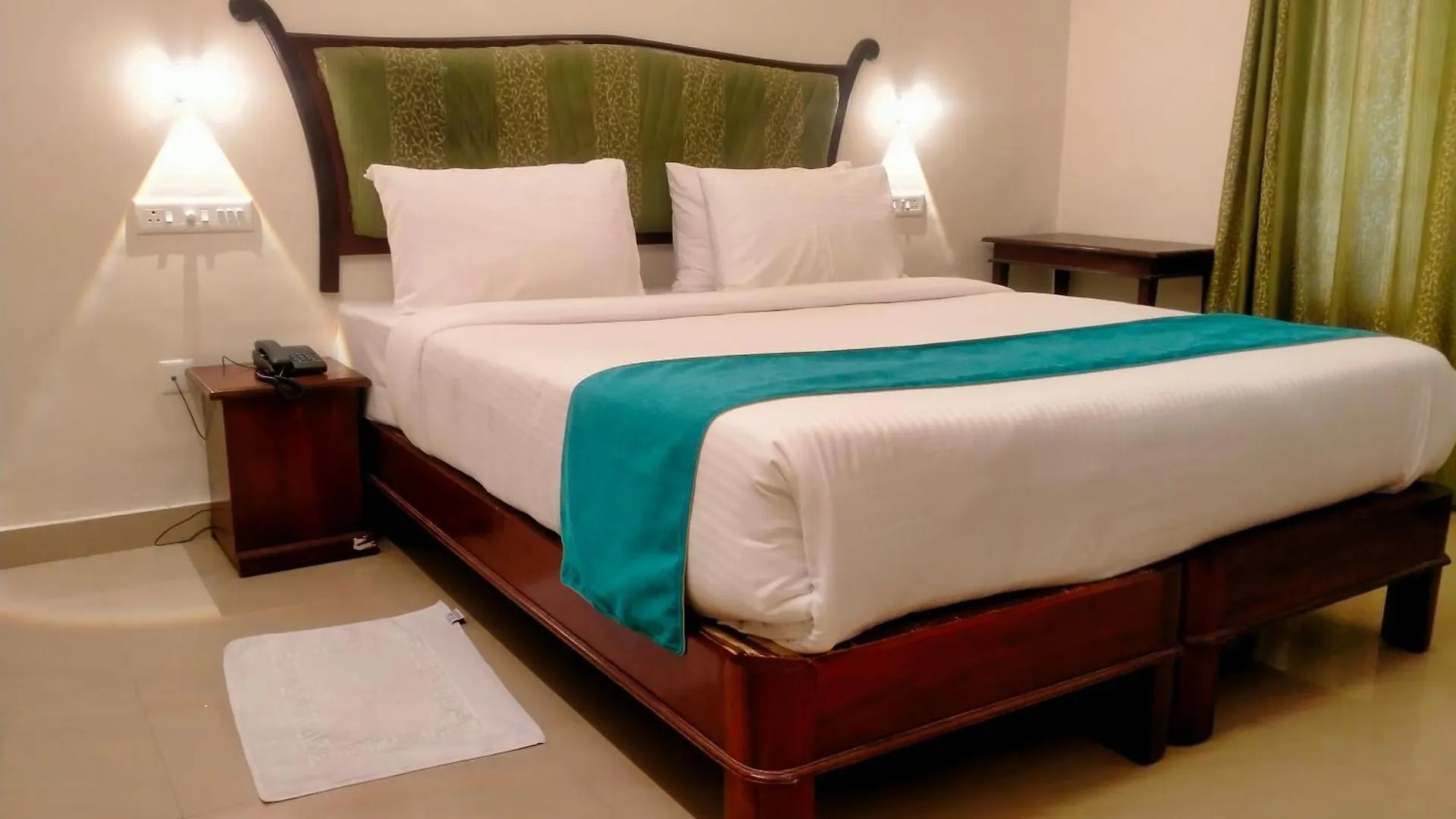 Hotel Searock Kovalam
